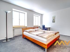 Pronájem bytu 2+kk, Hradec Králové, Malé náměstí, 98 m2