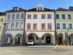 Pronájem bytu 1+kk, Hradec Králové, Malé náměstí, 98 m2