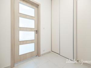 Pronájem bytu 1+kk, Praha - Letňany, Chlebovická, 33 m2