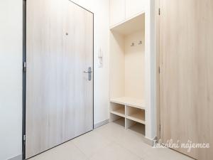 Pronájem bytu 1+kk, Praha - Letňany, Chlebovická, 33 m2