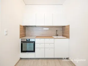 Pronájem bytu 1+kk, Praha - Letňany, Chlebovická, 33 m2