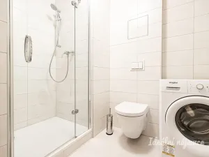 Pronájem bytu 1+kk, Praha - Letňany, Chlebovická, 33 m2