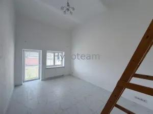 Pronájem bytu 2+kk, Ústí nad Labem - Ústí nad Labem-centrum, Jateční, 45 m2