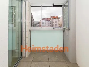 Pronájem bytu 1+kk, Praha - Holešovice, Vrbenského, 39 m2