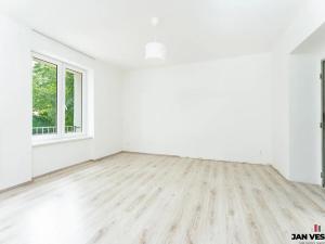 Pronájem bytu 2+1, Praha - Čakovice, Kysucká, 56 m2