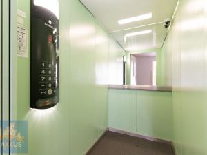 Prodej bytu 1+kk, Praha - Troja, Sosnovecká, 30 m2