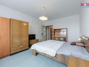 Prodej bytu 2+1, Klášterec nad Ohří - Miřetice u Klášterce nad Ohří, Pionýrů, 60 m2