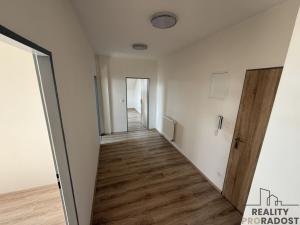 Pronájem bytu 2+kk, Břeclav, Na Valtické, 55 m2
