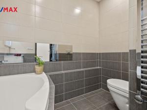 Prodej bytu 2+1, Karlovy Vary - Drahovice, Lidická, 61 m2