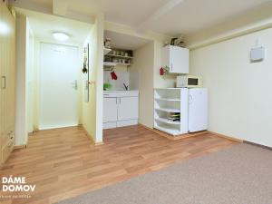Pronájem bytu 1+kk, Zlín - Prštné, L. Váchy, 26 m2