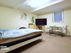 Pronájem bytu 1+kk, Zlín - Prštné, L. Váchy, 26 m2