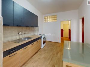 Pronájem bytu 2+1, Opava - Město, Dolní náměstí, 75 m2
