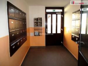 Pronájem bytu 1+kk, Ústí nad Labem - Krásné Březno, Obvodová, 35 m2