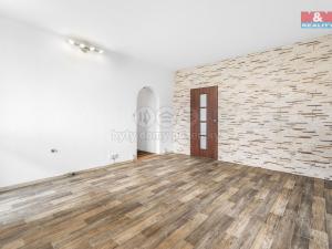 Prodej bytu 3+1, Mimoň - Mimoň I, Sídliště pod Ralskem, 75 m2