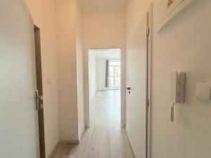 Pronájem bytu 1+kk, Milovice, Slepá, 27 m2