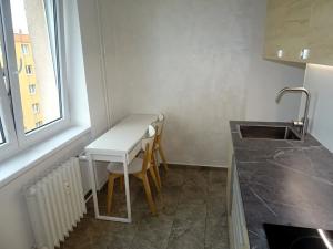 Pronájem bytu 1+1, Praha - Žižkov, Na vrcholu, 35 m2