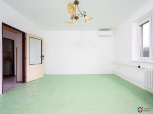 Prodej bytu 3+1, Voděrady, 73 m2