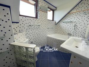 Pronájem bytu 3+kk, Šaratice, Slunná, 70 m2