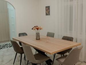 Prodej bytu 3+1, Praha - Holešovice, Veletržní, 104 m2