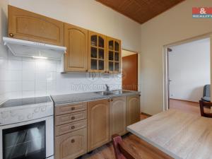 Prodej bytu 1+1, Karlovy Vary, K. Čapka, 36 m2