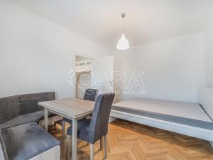 Pronájem bytu 1+1, Praha - Vršovice, Karpatská, 38 m2
