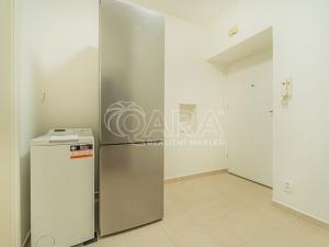 Pronájem bytu 1+1, Praha - Vršovice, Karpatská, 38 m2