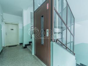Pronájem bytu 1+1, Praha - Vršovice, Karpatská, 38 m2
