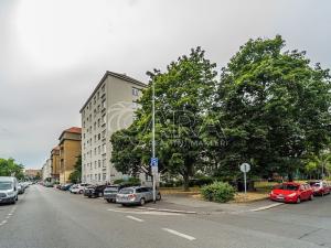 Pronájem bytu 1+1, Praha - Vršovice, Karpatská, 38 m2