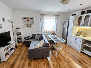 Prodej rodinného domu, Chlumčany - Vlčí, 70 m2