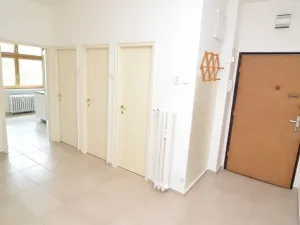 Pronájem bytu 3+1, Praha - Vršovice, Novorossijská, 82 m2