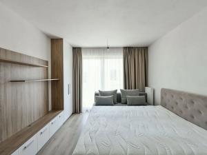 Pronájem bytu 1+kk, Praha - Vršovice, Petrohradská, 34 m2