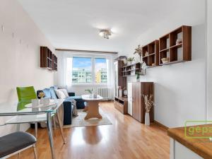 Prodej bytu 2+kk, Praha, Pavrovského, 43 m2