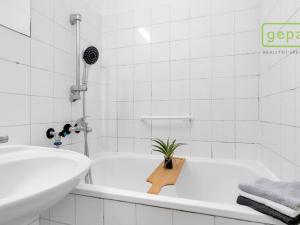 Prodej bytu 2+kk, Praha, Pavrovského, 43 m2