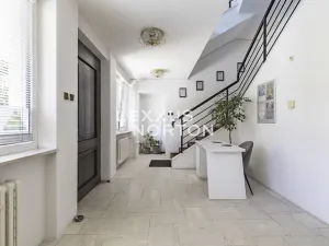 Pronájem vily, Praha - Lhotka, Na dlouhé mezi, 280 m2