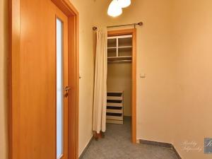 Prodej bytu 1+1, Velké Březno, 32 m2