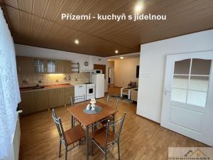 Prodej vícegeneračního domu, Mutějovice, Revoluční, 287 m2