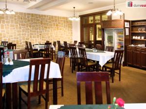 Prodej restaurace, Doksy, Komenského, 414 m2
