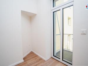 Pronájem bytu 1+kk, Plzeň, Kotkova, 25 m2