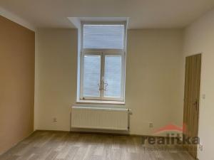 Pronájem bytu 2+kk, Opava - Předměstí, Olomoucká, 66 m2