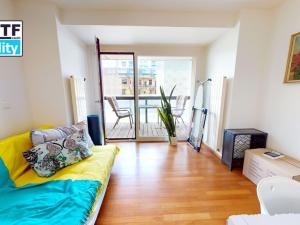 Pronájem bytu 4+kk, Praha - Karlín, Šaldova, 90 m2