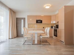 Prodej bytu 2+kk, Praha - Holešovice, Jateční, 62 m2