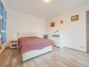 Prodej bytu 2+kk, Praha - Holešovice, Jateční, 62 m2
