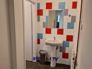Pronájem kanceláře, Žatec, náměstí Svobody, 20 m2