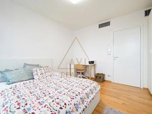 Pronájem bytu 4+kk, Praha - Žižkov, Olšanská, 100 m2