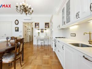 Prodej bytu 2+kk, Karlovy Vary, Sadová, 64 m2