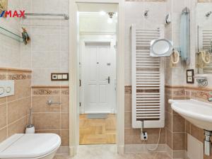 Prodej bytu 2+kk, Karlovy Vary, Sadová, 64 m2