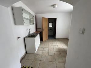 Pronájem výrobních prostor, Havlíčkův Brod, 190 m2