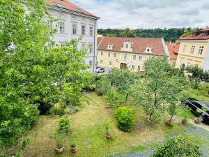 Pronájem bytu 3+1, Praha, 135 m2