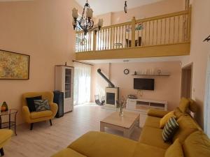 Prodej rodinného domu, Karlovy Vary, Sopečná, 350 m2