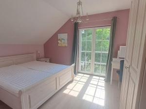 Prodej rodinného domu, Karlovy Vary, Sopečná, 350 m2